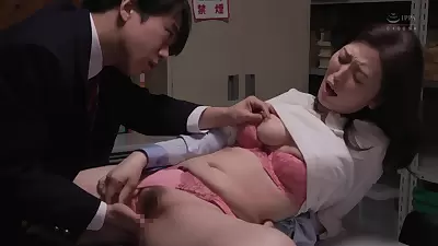 Juq-335 I Was Tickled By A Timid Shoplifting Boy, And I - Ririko Kinoshita