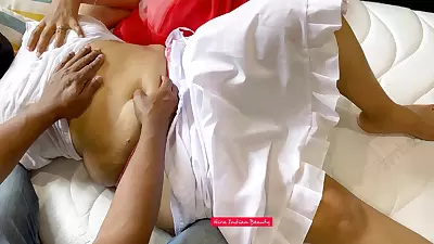 Stepsons Giving Massage To His Stepmom In Saree - Navel And Belly Massage - Moaning Very Louder