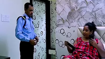 Hotel Ke Security Guard Ne Madam Ko Pela